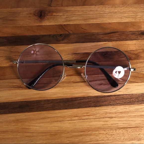 ❤️‍🔥 Lavender colored round sunglasses - Picture 2 of 2